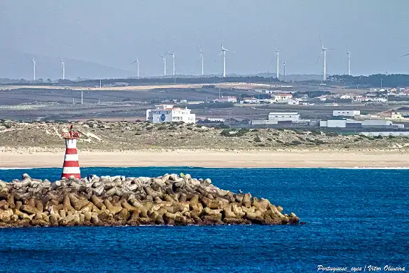 Praia dos Supertubos em Peniche