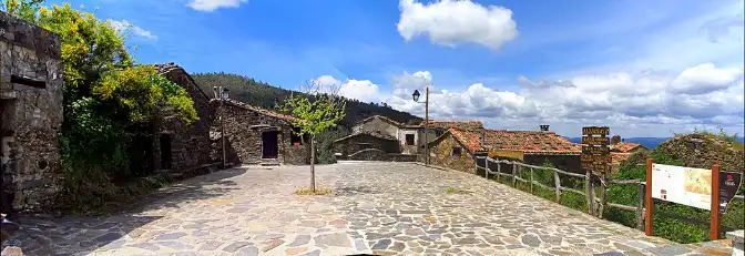 Aldeia do Xisto do Talasnal na Serra da Lousã